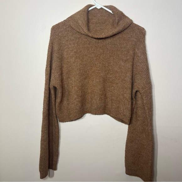 wild fable Sweaters - Wild Fable Brown Turtleneck Sweater cropped